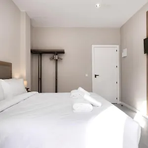 Puerta Almar Estepona